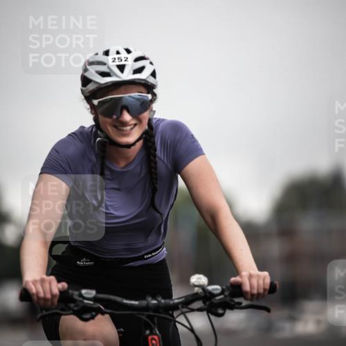 16.08.2026 - KN Förde Triathlon 2026 H.Heesch http://msf.ph/oto/9973973 16.08.2026 10:14:43 Radfahren  meine-sportfotos.de