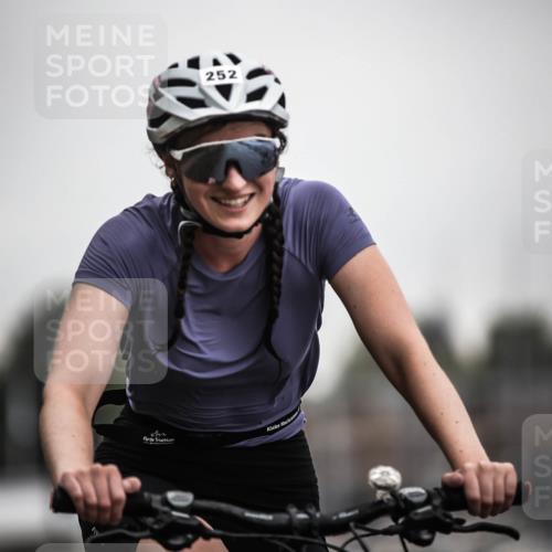 16.08.2026 - KN Förde Triathlon 2026 H.Heesch http://msf.ph/oto/9973976 16.08.2026 10:14:43 Radfahren  meine-sportfotos.de