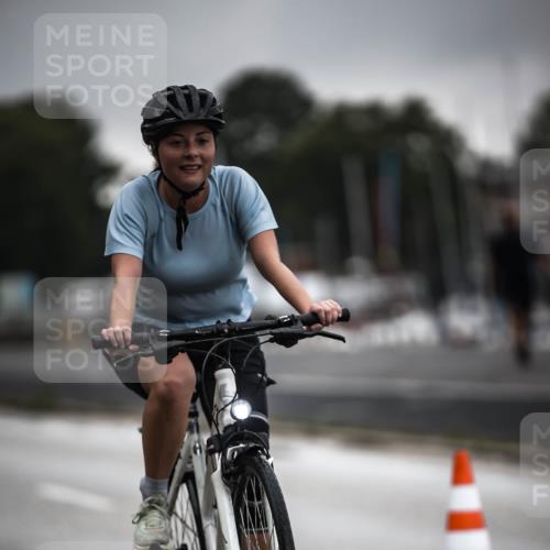 16.08.2026 - KN Förde Triathlon 2026 H.Heesch http://msf.ph/oto/9973986 16.08.2026 10:14:57 Radfahren  meine-sportfotos.de