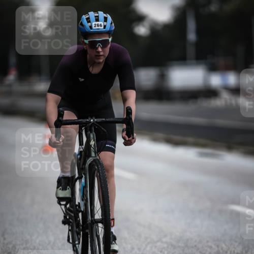 16.08.2026 - KN Förde Triathlon 2026 H.Heesch http://msf.ph/oto/9974021 16.08.2026 10:15:20 Radfahren 253 meine-sportfotos.de