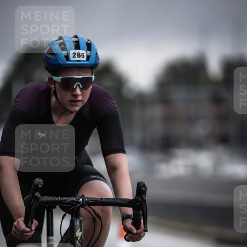16.08.2026 - KN Förde Triathlon 2026 H.Heesch http://msf.ph/oto/9974032 16.08.2026 10:15:20 Radfahren 253 meine-sportfotos.de