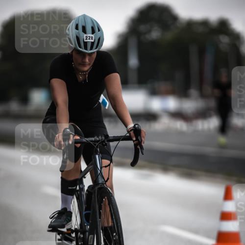 16.08.2026 - KN Förde Triathlon 2026 H.Heesch http://msf.ph/oto/9974114 16.08.2026 10:17:57 Radfahren  meine-sportfotos.de