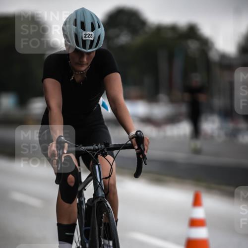 16.08.2026 - KN Förde Triathlon 2026 H.Heesch http://msf.ph/oto/9974117 16.08.2026 10:17:57 Radfahren  meine-sportfotos.de