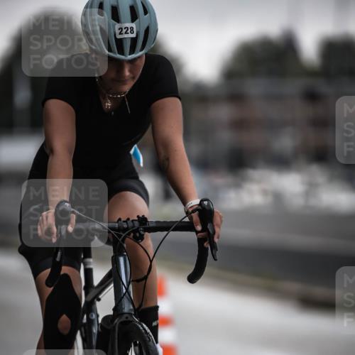 16.08.2026 - KN Förde Triathlon 2026 H.Heesch http://msf.ph/oto/9974123 16.08.2026 10:17:57 Radfahren  meine-sportfotos.de