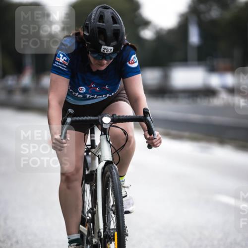 16.08.2026 - KN Förde Triathlon 2026 H.Heesch http://msf.ph/oto/9974142 16.08.2026 10:18:24 Radfahren  meine-sportfotos.de