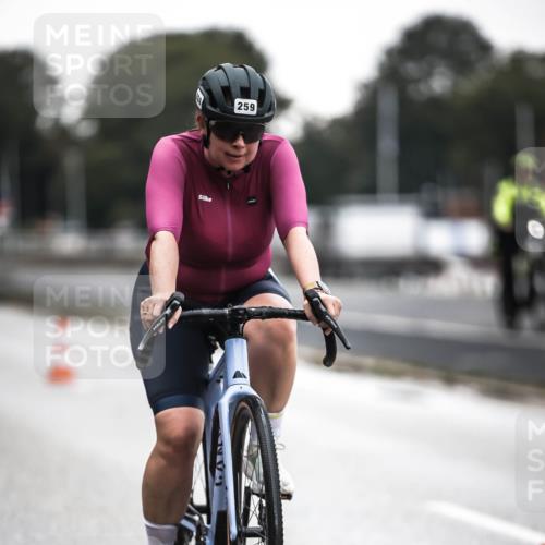 16.08.2026 - KN Förde Triathlon 2026 H.Heesch http://msf.ph/oto/9974175 16.08.2026 10:20:04 Radfahren  meine-sportfotos.de
