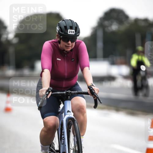 16.08.2026 - KN Förde Triathlon 2026 H.Heesch http://msf.ph/oto/9974177 16.08.2026 10:20:04 Radfahren  meine-sportfotos.de