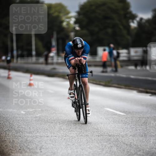 16.08.2026 - KN Förde Triathlon 2026 H.Heesch http://msf.ph/oto/9974299 16.08.2026 10:59:44 Radfahren 307, 318 meine-sportfotos.de