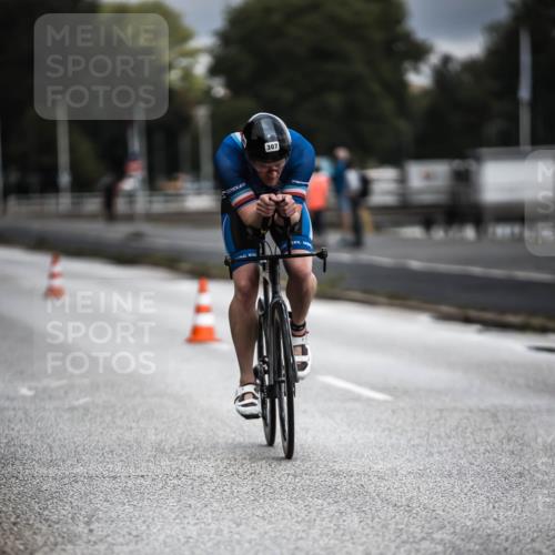 16.08.2026 - KN Förde Triathlon 2026 H.Heesch http://msf.ph/oto/9974303 16.08.2026 10:59:44 Radfahren 307, 318 meine-sportfotos.de