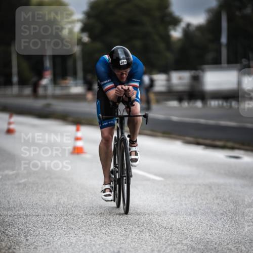 16.08.2026 - KN Förde Triathlon 2026 H.Heesch http://msf.ph/oto/9974305 16.08.2026 10:59:44 Radfahren 307, 318 meine-sportfotos.de