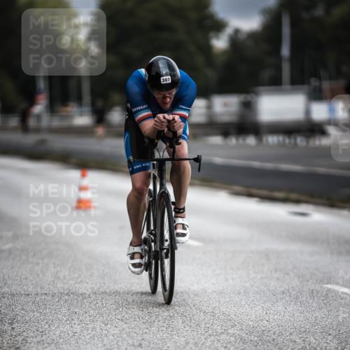 16.08.2026 - KN Förde Triathlon 2026 H.Heesch http://msf.ph/oto/9974307 16.08.2026 10:59:45 Radfahren 307, 318 meine-sportfotos.de