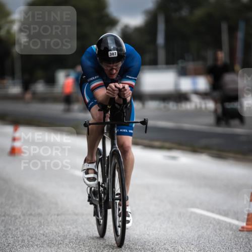 16.08.2026 - KN Förde Triathlon 2026 H.Heesch http://msf.ph/oto/9974312 16.08.2026 10:59:45 Radfahren 307, 318 meine-sportfotos.de