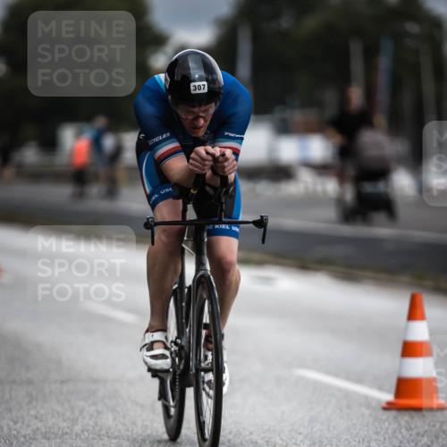 16.08.2026 - KN Förde Triathlon 2026 H.Heesch http://msf.ph/oto/9974314 16.08.2026 10:59:45 Radfahren 307, 318 meine-sportfotos.de
