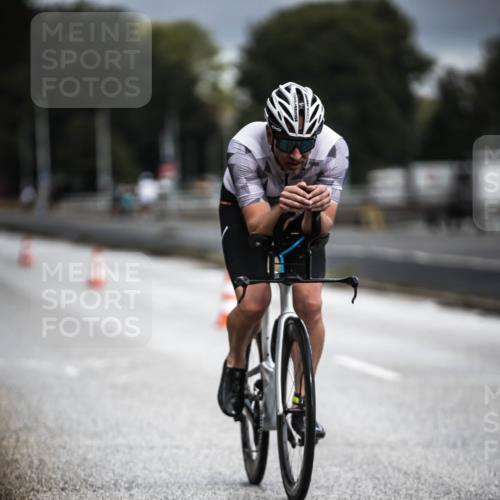 16.08.2026 - KN Förde Triathlon 2026 H.Heesch http://msf.ph/oto/9974336 16.08.2026 11:00:38 Radfahren 302 meine-sportfotos.de