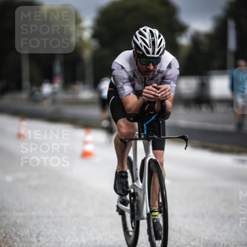 16.08.2026 - KN Förde Triathlon 2026 H.Heesch http://msf.ph/oto/9974339 16.08.2026 11:00:38 Radfahren 302 meine-sportfotos.de