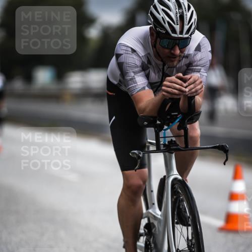 16.08.2026 - KN Förde Triathlon 2026 H.Heesch http://msf.ph/oto/9974346 16.08.2026 11:00:38 Radfahren 302 meine-sportfotos.de