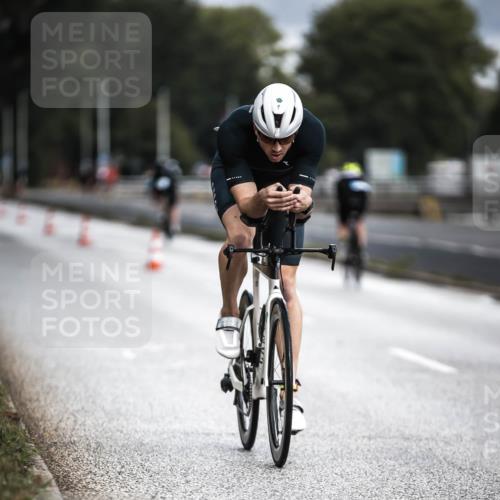 16.08.2026 - KN Förde Triathlon 2026 H.Heesch http://msf.ph/oto/9974355 16.08.2026 11:00:54 Radfahren 304 meine-sportfotos.de