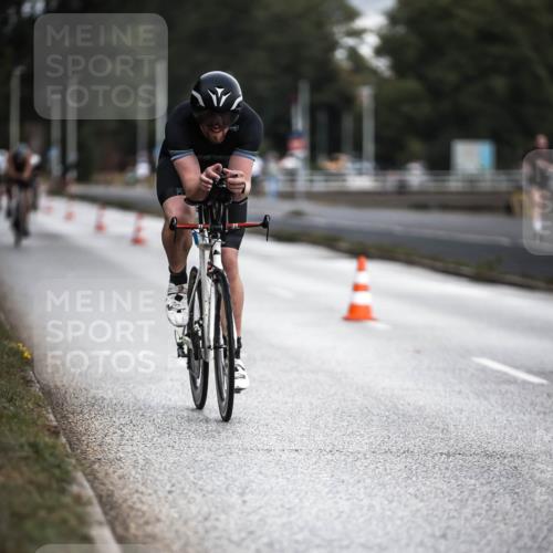 16.08.2026 - KN Förde Triathlon 2026 H.Heesch http://msf.ph/oto/9974414 16.08.2026 11:01:44 Radfahren 310, 311 meine-sportfotos.de