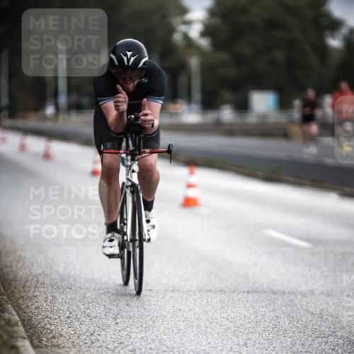 16.08.2026 - KN Förde Triathlon 2026 H.Heesch http://msf.ph/oto/9974419 16.08.2026 11:01:44 Radfahren 310, 311 meine-sportfotos.de