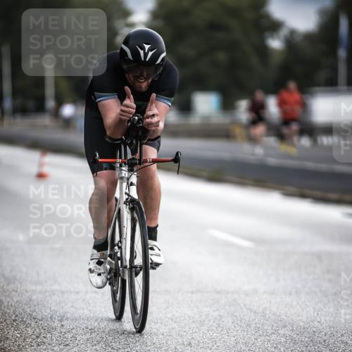 16.08.2026 - KN Förde Triathlon 2026 H.Heesch http://msf.ph/oto/9974425 16.08.2026 11:01:44 Radfahren 310, 311 meine-sportfotos.de