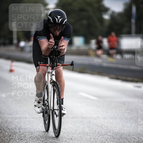 16.08.2026 - KN Förde Triathlon 2026 H.Heesch http://msf.ph/oto/9974426 16.08.2026 11:01:44 Radfahren 310, 311 meine-sportfotos.de