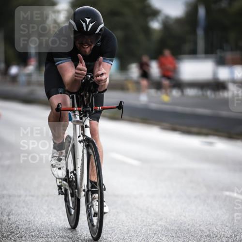 16.08.2026 - KN Förde Triathlon 2026 H.Heesch http://msf.ph/oto/9974428 16.08.2026 11:01:44 Radfahren 310, 311 meine-sportfotos.de