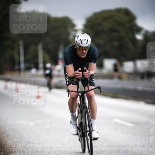 16.08.2026 - KN Förde Triathlon 2026 H.Heesch http://msf.ph/oto/9974497 16.08.2026 11:02:16 Radfahren 314, 327, 441 meine-sportfotos.de