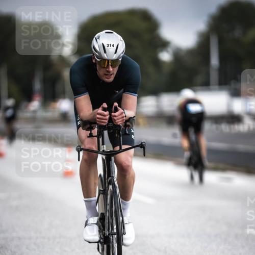 16.08.2026 - KN Förde Triathlon 2026 H.Heesch http://msf.ph/oto/9974503 16.08.2026 11:02:16 Radfahren 314, 327, 441 meine-sportfotos.de