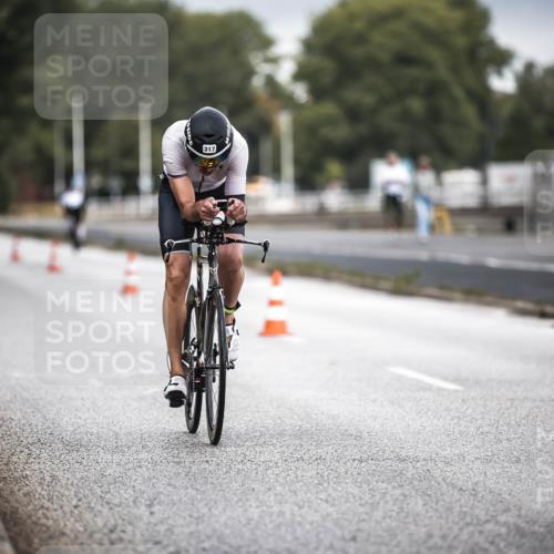 16.08.2026 - KN Förde Triathlon 2026 H.Heesch http://msf.ph/oto/9974541 16.08.2026 11:02:39 Radfahren 317, 324, 336 meine-sportfotos.de