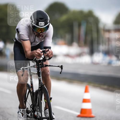 16.08.2026 - KN Förde Triathlon 2026 H.Heesch http://msf.ph/oto/9974558 16.08.2026 11:02:40 Radfahren 317, 324, 336 meine-sportfotos.de