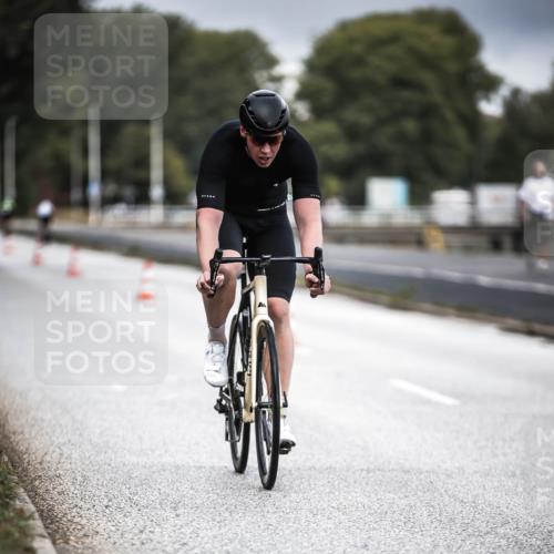 16.08.2026 - KN Förde Triathlon 2026 H.Heesch http://msf.ph/oto/9974578 16.08.2026 11:02:57 Radfahren 221, 312, 337, 341, 373 meine-sportfotos.de