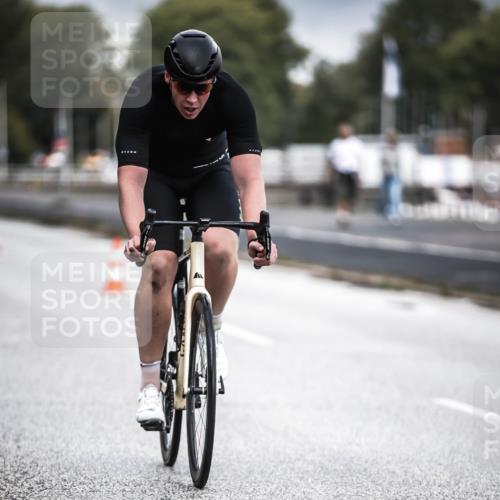 16.08.2026 - KN Förde Triathlon 2026 H.Heesch http://msf.ph/oto/9974585 16.08.2026 11:02:58 Radfahren 221, 312, 337, 341, 373 meine-sportfotos.de