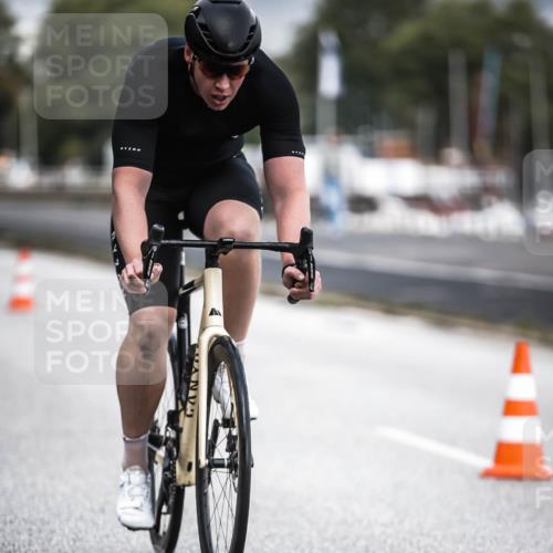16.08.2026 - KN Förde Triathlon 2026 H.Heesch http://msf.ph/oto/9974589 16.08.2026 11:02:58 Radfahren 221, 312, 337, 341, 373 meine-sportfotos.de