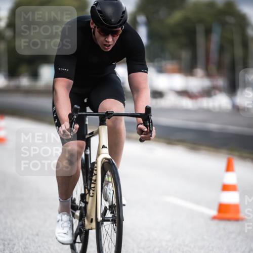 16.08.2026 - KN Förde Triathlon 2026 H.Heesch http://msf.ph/oto/9974590 16.08.2026 11:02:58 Radfahren 221, 312, 337, 341, 373 meine-sportfotos.de
