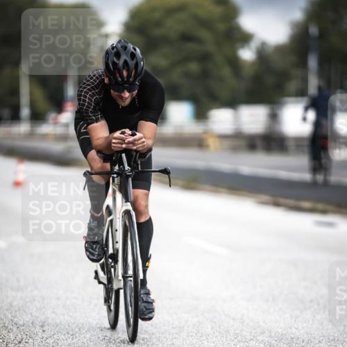 16.08.2026 - KN Förde Triathlon 2026 H.Heesch http://msf.ph/oto/9974595 16.08.2026 11:03:27 Radfahren 323 meine-sportfotos.de