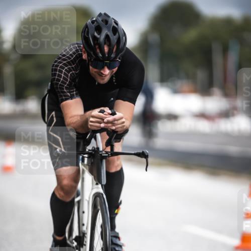 16.08.2026 - KN Förde Triathlon 2026 H.Heesch http://msf.ph/oto/9974604 16.08.2026 11:03:27 Radfahren 323 meine-sportfotos.de