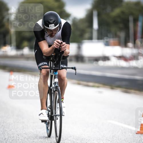 16.08.2026 - KN Förde Triathlon 2026 H.Heesch http://msf.ph/oto/9974619 16.08.2026 11:03:53 Radfahren 310 meine-sportfotos.de