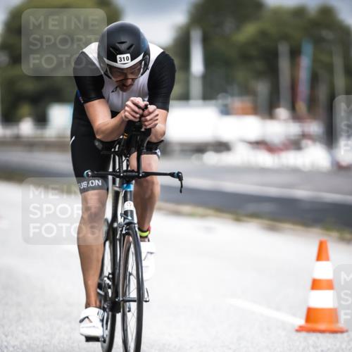 16.08.2026 - KN Förde Triathlon 2026 H.Heesch http://msf.ph/oto/9974621 16.08.2026 11:03:53 Radfahren 310 meine-sportfotos.de