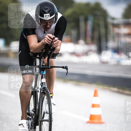 16.08.2026 - KN Förde Triathlon 2026 H.Heesch http://msf.ph/oto/9974624 16.08.2026 11:03:53 Radfahren 310 meine-sportfotos.de