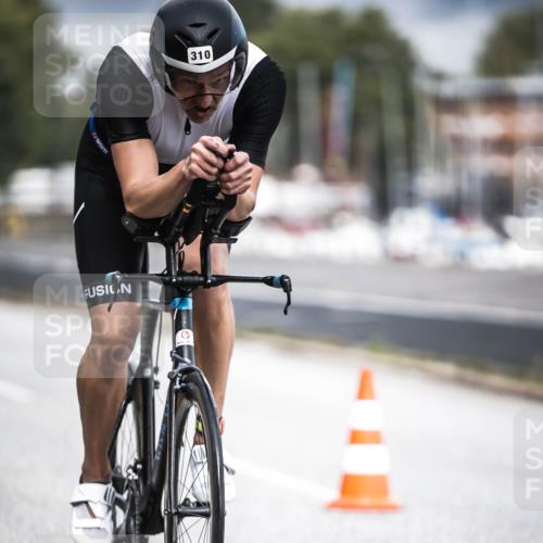 16.08.2026 - KN Förde Triathlon 2026 H.Heesch http://msf.ph/oto/9974625 16.08.2026 11:03:53 Radfahren 310 meine-sportfotos.de
