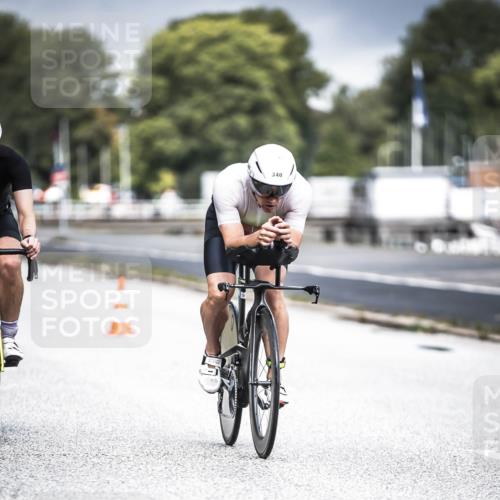 16.08.2026 - KN Förde Triathlon 2026 H.Heesch http://msf.ph/oto/9974682 16.08.2026 11:04:17 Radfahren 309, 329, 340 meine-sportfotos.de