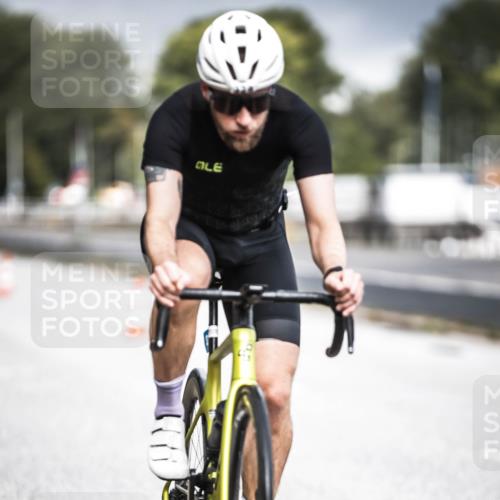 16.08.2026 - KN Förde Triathlon 2026 H.Heesch http://msf.ph/oto/9974689 16.08.2026 11:04:18 Radfahren 309, 329, 340 meine-sportfotos.de