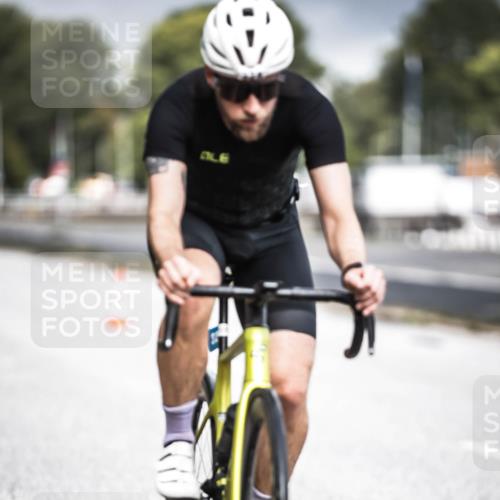 16.08.2026 - KN Förde Triathlon 2026 H.Heesch http://msf.ph/oto/9974690 16.08.2026 11:04:18 Radfahren 309, 329, 340 meine-sportfotos.de