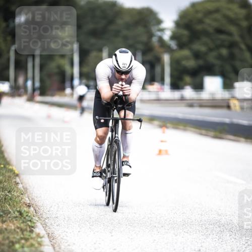 16.08.2026 - KN Förde Triathlon 2026 H.Heesch http://msf.ph/oto/9974710 16.08.2026 11:04:36 Radfahren 321 meine-sportfotos.de