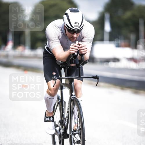 16.08.2026 - KN Förde Triathlon 2026 H.Heesch http://msf.ph/oto/9974724 16.08.2026 11:04:37 Radfahren 321 meine-sportfotos.de