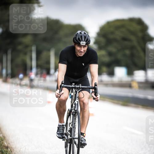 16.08.2026 - KN Förde Triathlon 2026 H.Heesch http://msf.ph/oto/9974808 16.08.2026 11:06:18 Radfahren 339, 363 meine-sportfotos.de