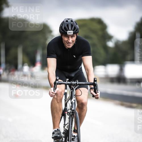 16.08.2026 - KN Förde Triathlon 2026 H.Heesch http://msf.ph/oto/9974814 16.08.2026 11:06:19 Radfahren 339, 363 meine-sportfotos.de