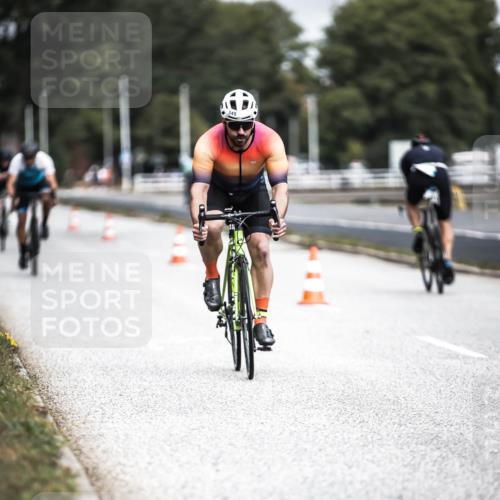 16.08.2026 - KN Förde Triathlon 2026 H.Heesch http://msf.ph/oto/9974870 16.08.2026 11:07:19 Radfahren 302, 304, 306, 322, 328, 345, 348, 356, 371 meine-sportfotos.de