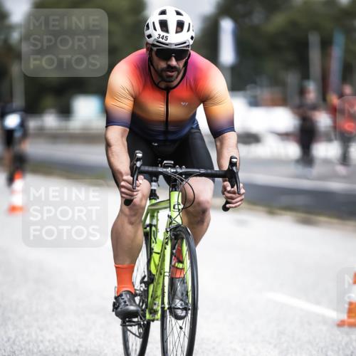 16.08.2026 - KN Förde Triathlon 2026 H.Heesch http://msf.ph/oto/9974891 16.08.2026 11:07:20 Radfahren 302, 304, 306, 322, 328, 345, 348, 371 meine-sportfotos.de
