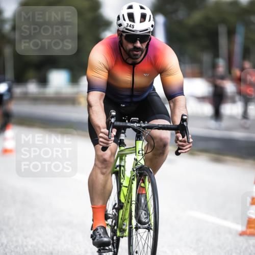16.08.2026 - KN Förde Triathlon 2026 H.Heesch http://msf.ph/oto/9974892 16.08.2026 11:07:20 Radfahren 302, 304, 306, 322, 328, 345, 348, 371 meine-sportfotos.de